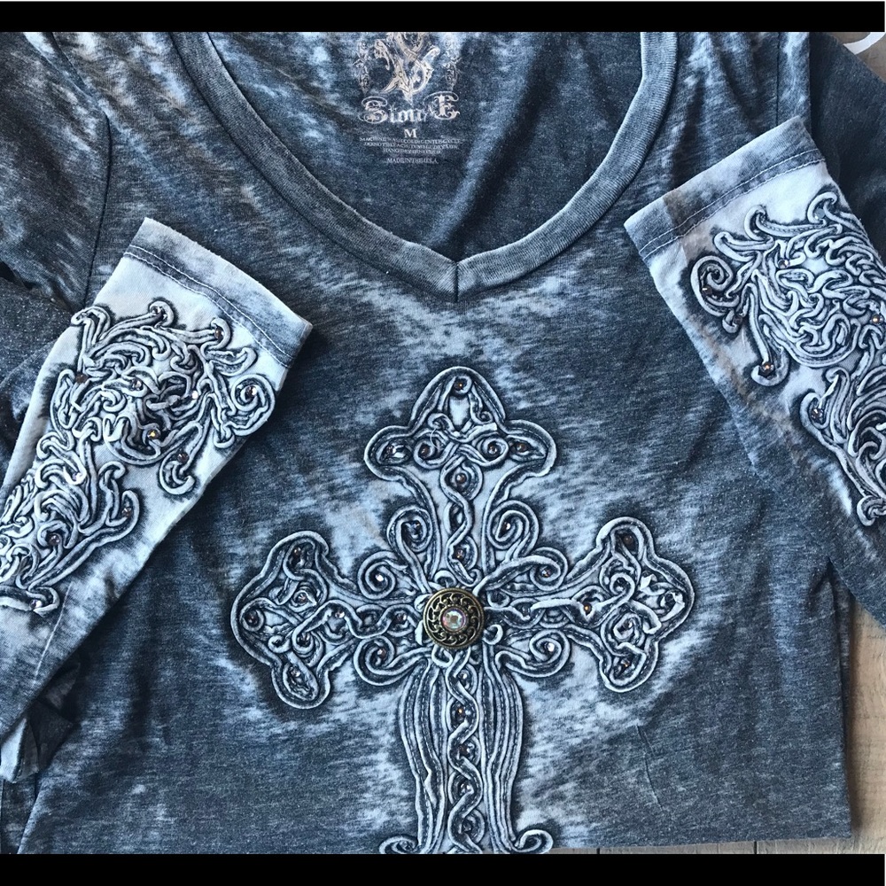 Medium Cross long sleeve